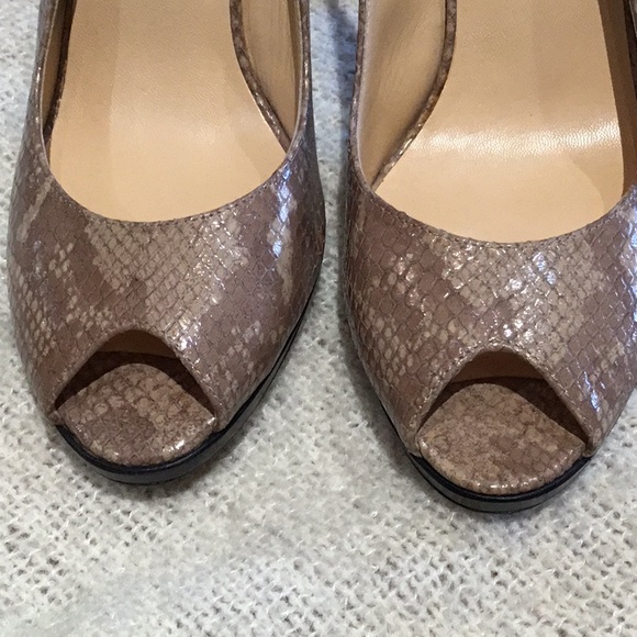 Cole Haan, NIKEAIR, New Taupe “Snake” Peep Toe Slingback Heels 9M - Picture 8 of 8